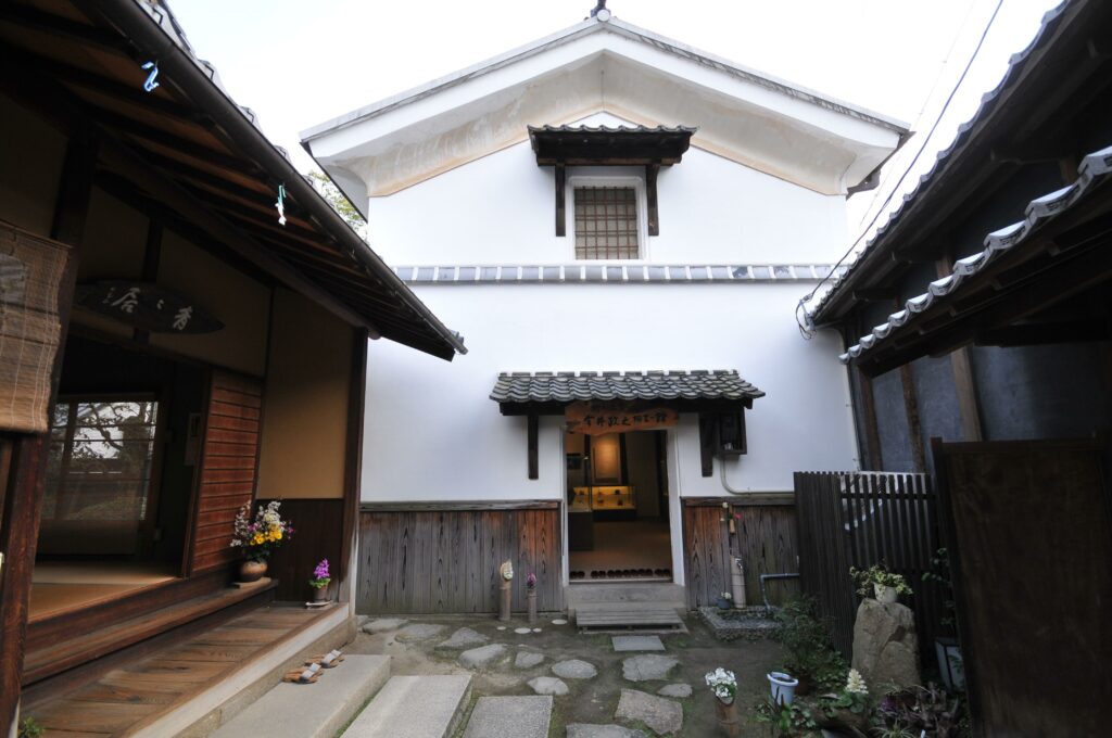 郷土の至宝　今井政之陶芸の館