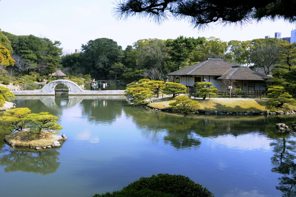 旧西国街道と名勝縮景園をめぐる