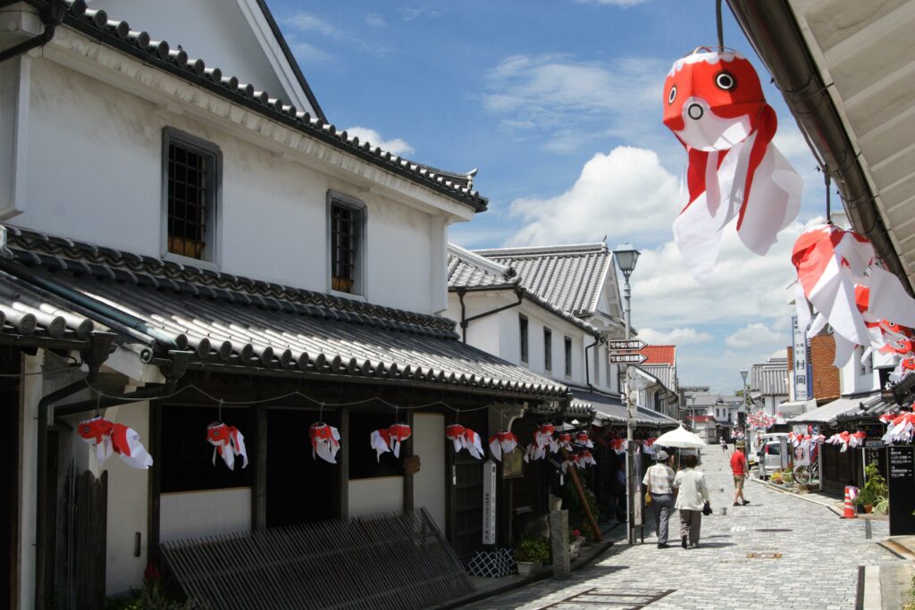 白壁の町並み（柳井市古市金屋地区伝統的建造物群保存地区）