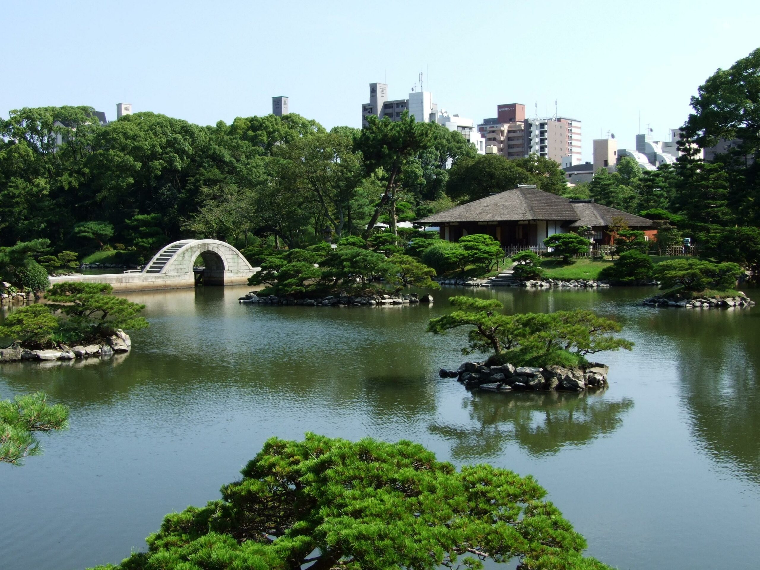 旧西国街道と名勝縮景園をめぐる