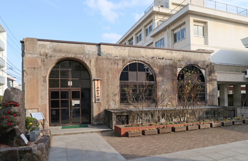 本川小学校平和資料館(被爆建物)